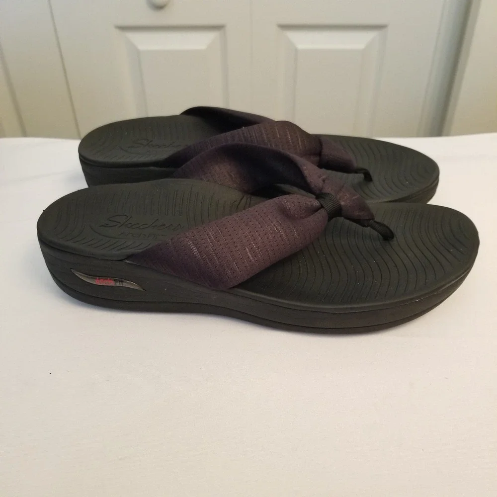 Skechers Arch Fit Black Knotted Fabric Thong Sandals Womens 119247 Size 10
